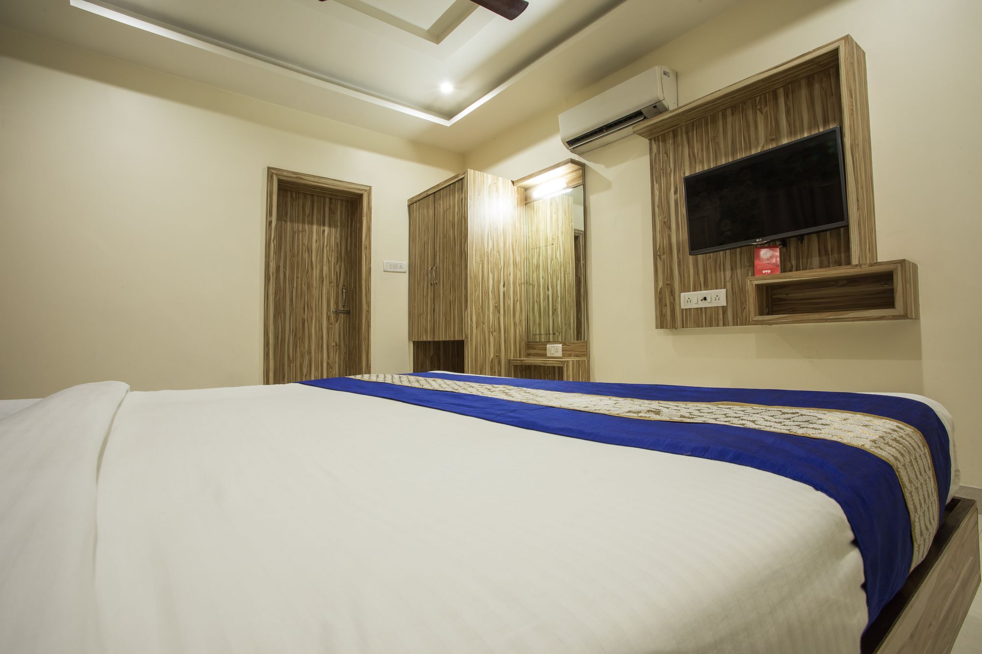 Fabhotel Shivam Palace- Near Mahakal Mandir Ujjain Εξωτερικό φωτογραφία